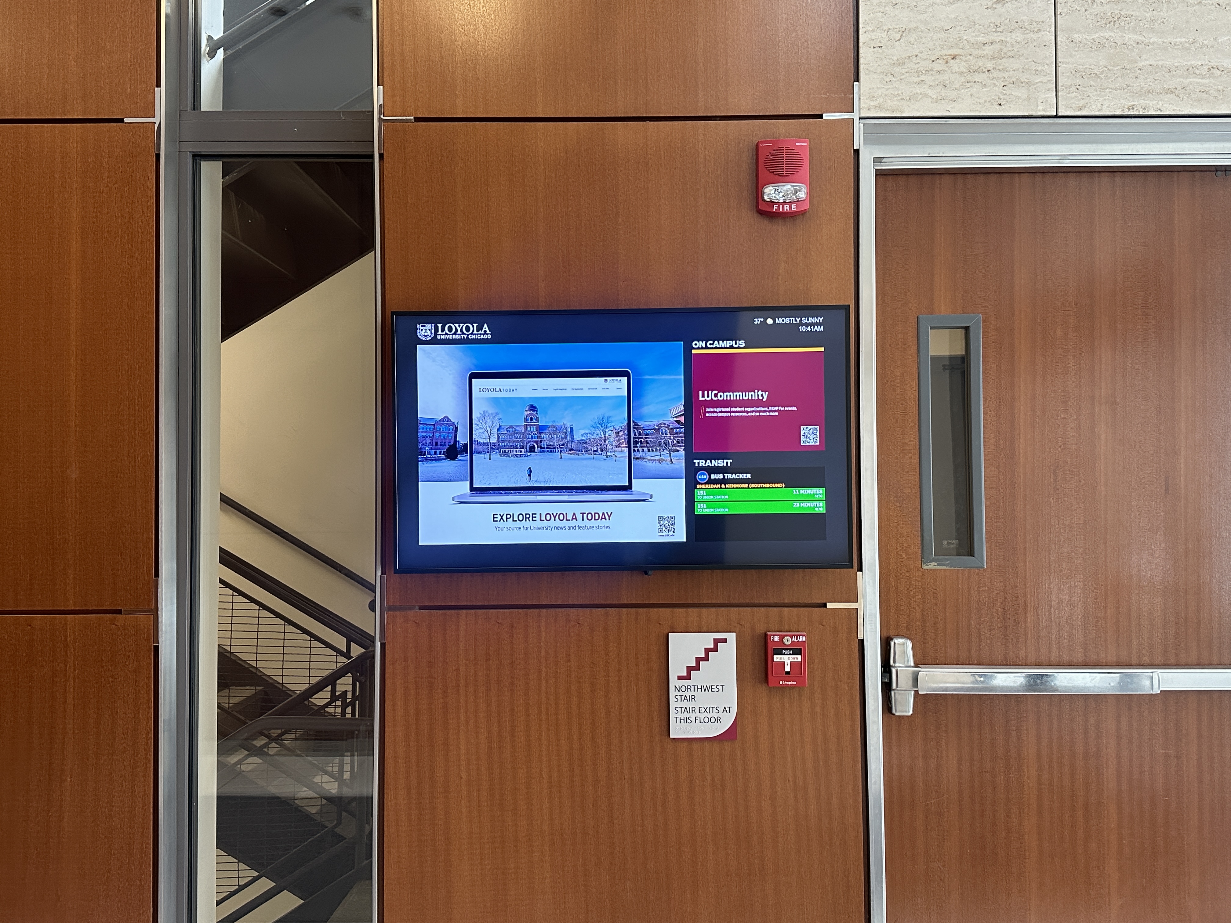 Cuneo Hall 1st Floor North Entrance Digital Signage